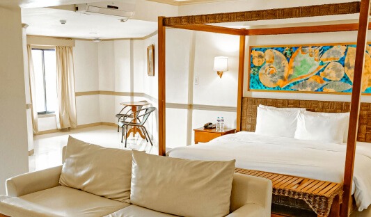 Poolside Suite